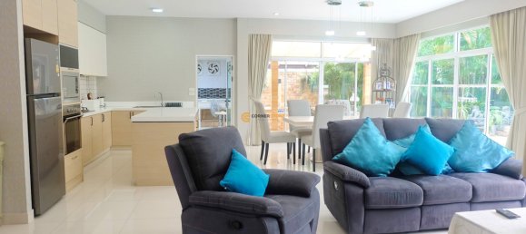 Café/restaurante de 3 dormitorios en Bang Lamung, Thailand No. 19469 11