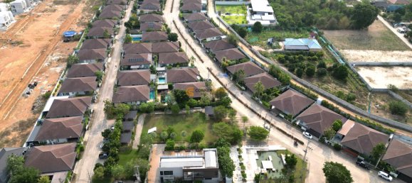 Café/restaurante de 3 dormitorios en Bang Lamung, Thailand No. 19469 24