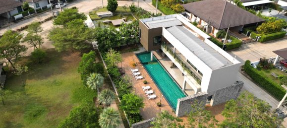 Café/restaurante de 3 dormitorios en Bang Lamung, Thailand No. 19469 23