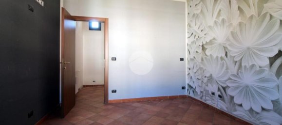 5 rooms House in Sommariva del Bosco, Italy No. 103018 6