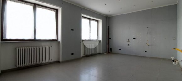 5 rooms House in Sommariva del Bosco, Italy No. 103018 13