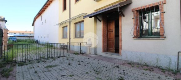 5 rooms House in Sommariva del Bosco, Italy No. 103018 17