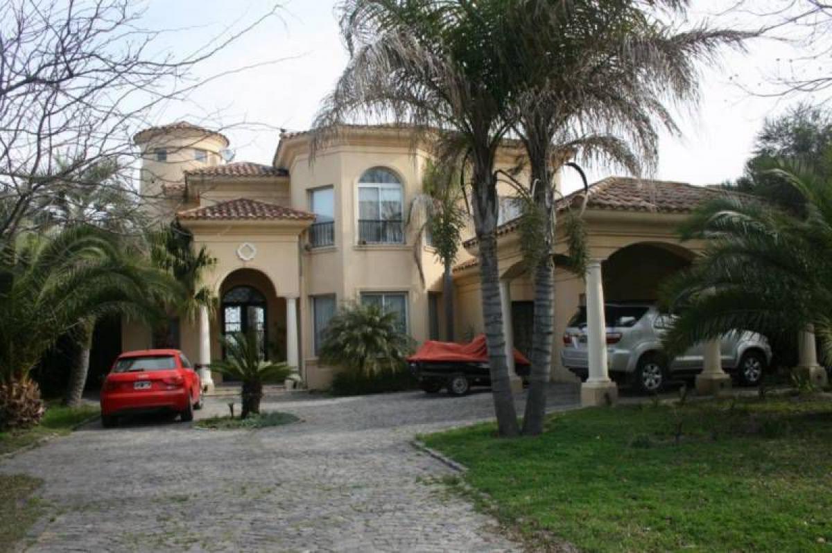 3 bedrooms House in Tigre, Argentina No. 6809