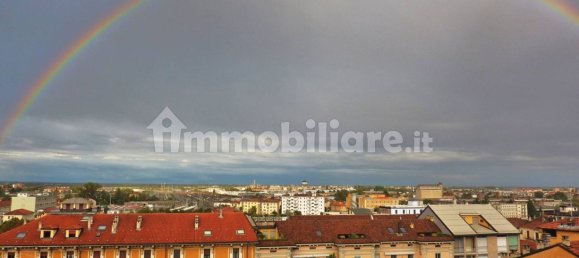 Apartamento T4 em Novara, Italy N.º 205096 3