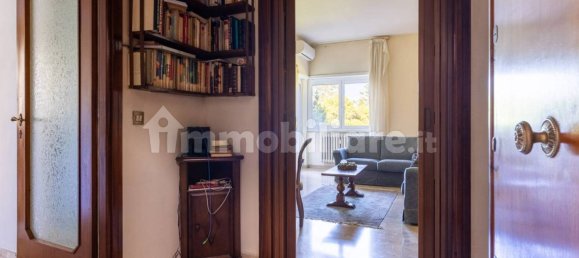 1 bedroom Apartment in Rome, Italy No. 277988 2