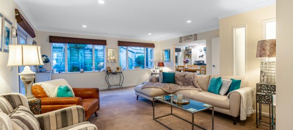 Дом с 3 спальнями в Whitby, Новая Зеландия № 38 22