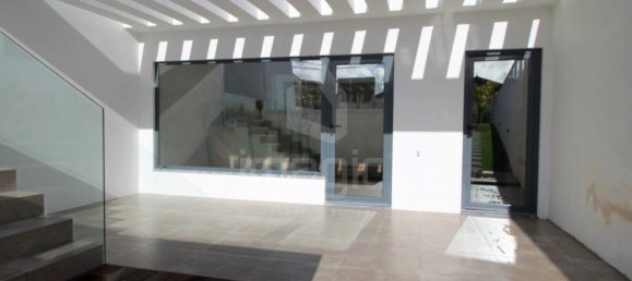 4 bedrooms House in Loures, Portugal No. 102789 30