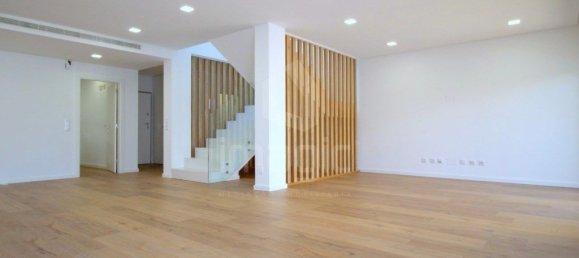 4 bedrooms House in Loures, Portugal No. 102789 8