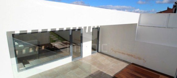 4 bedrooms House in Loures, Portugal No. 102789 32