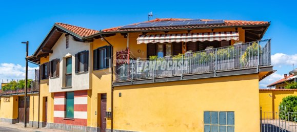4-salle Appartement à Santena, Italy No. 291112 17