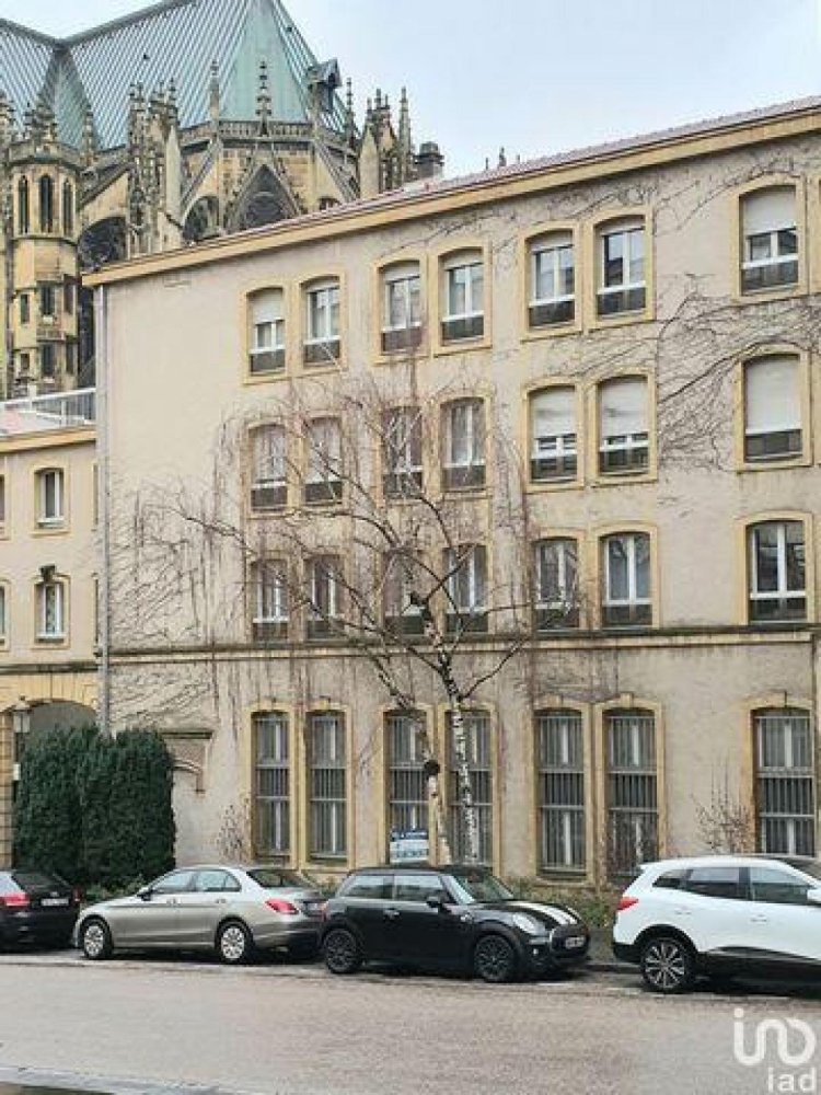 154m² Factory in Metz, France No. 17168