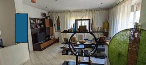 3غرفة شقة في Bovisio Masciago, Italy رقم 181656 22