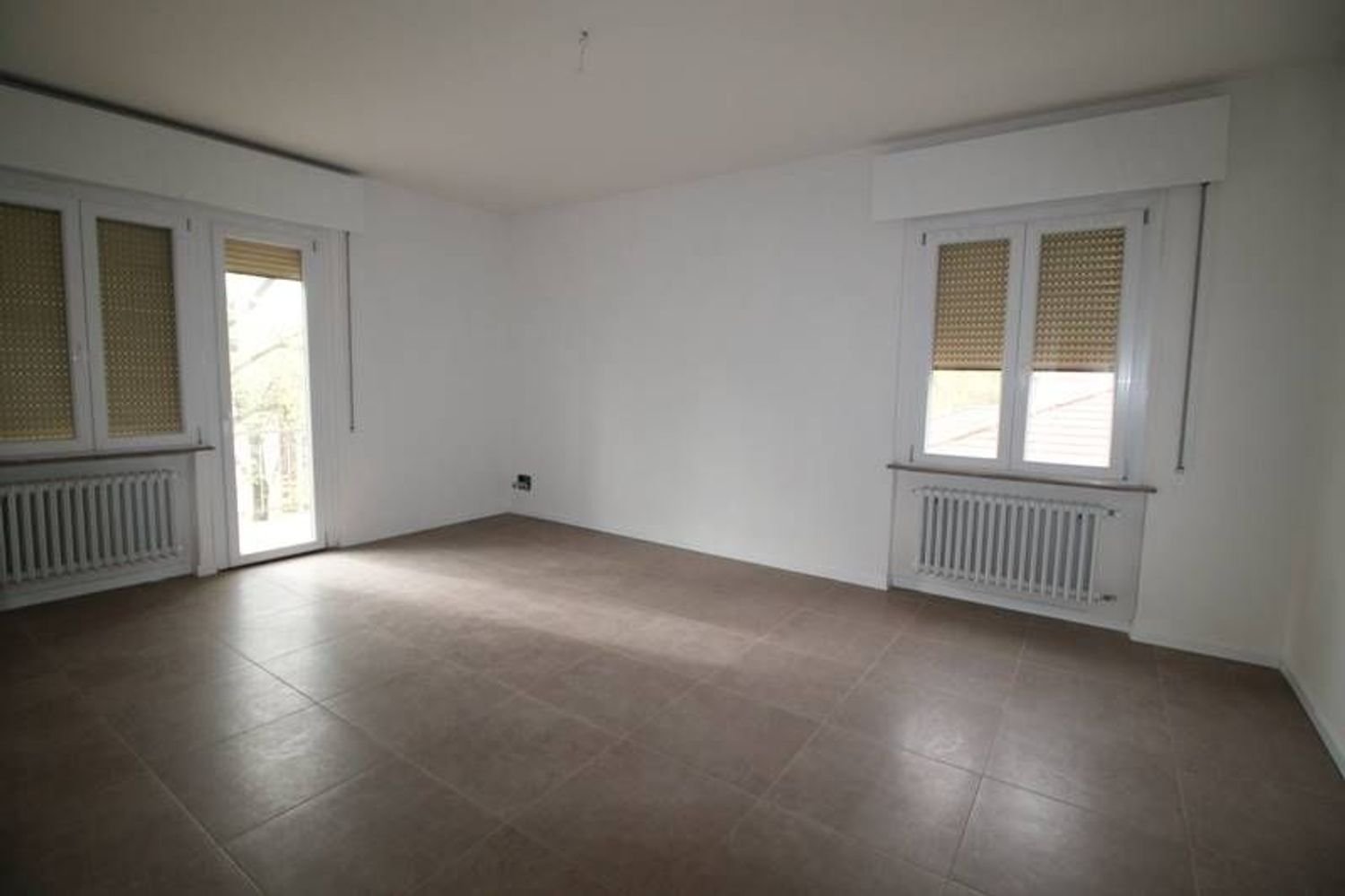 4غرفة شقة في Forlì, Italy رقم 218097