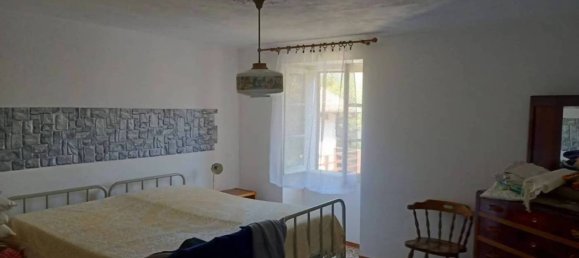 2 bedrooms House in Camerana, Italy No. 126456 2