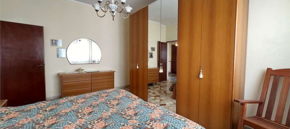 5 rooms Apartment in Spinea, Italy No. 221632 8