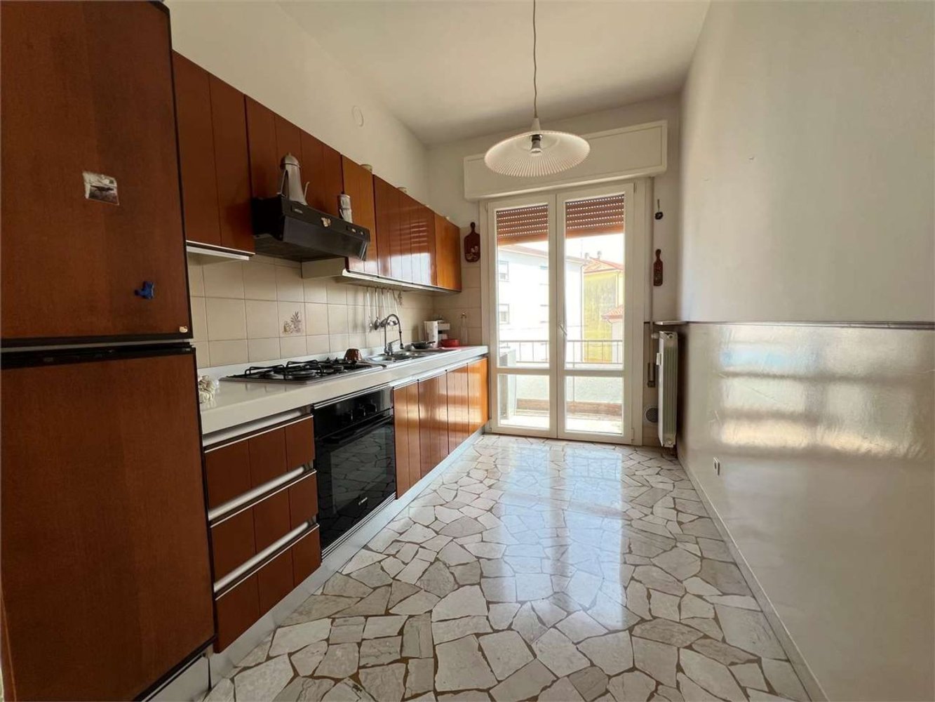 5 rooms Apartment in Spinea, Italy No. 221632