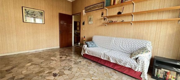 5 rooms Apartment in Spinea, Italy No. 221632 11