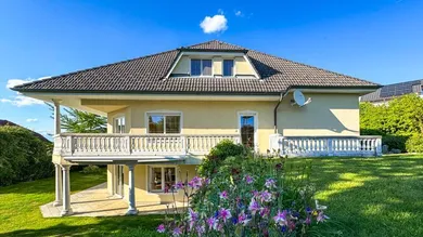 9-salle Villa à Weisskirchen an der Traun, Austria No. 105990