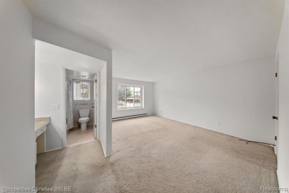 2 bedrooms House in Royal Oak, USA No. 439556