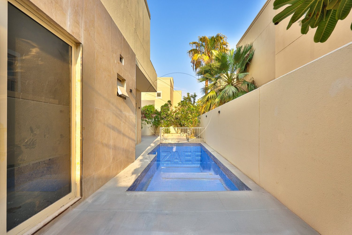 Villa de 5 dormitorios en Al Raha Gardens, UAE No. 108885