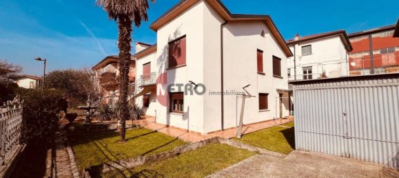 Casa de 6 divisões em Cornedo Vicentino, Italy N.º 116627 2