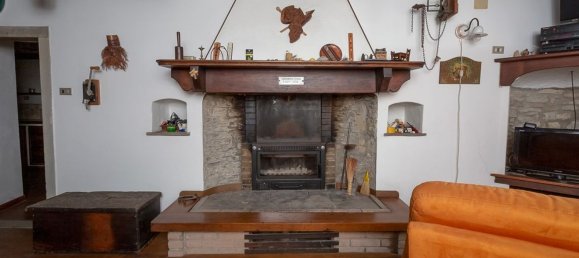 Casa de 7 habitaciónes en Firenzuola, Italy No. 17579 14