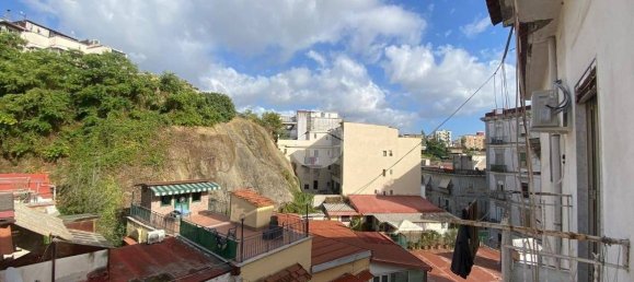 1 bedroom Apartment in Naples, Italy No. 342252 10