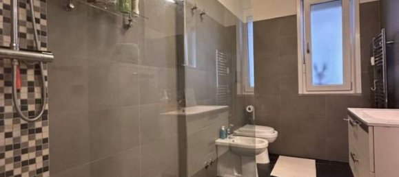 Apartamento de 4 divisões em Udine, Italy N.º 127951 8