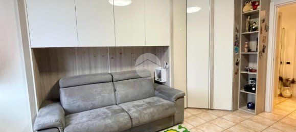 3-salle Appartement à Lissone, Italy No. 27435 38