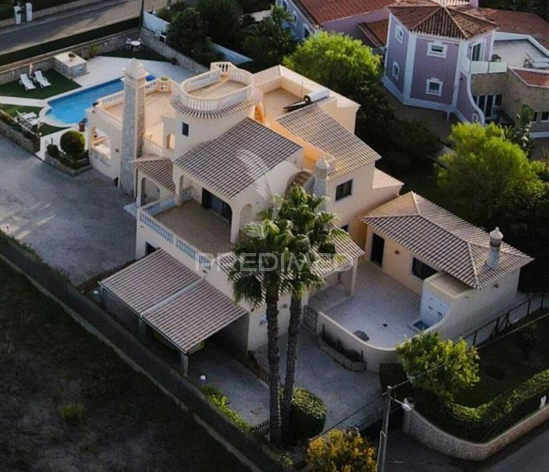 4 bedrooms Villa in Lagoa, Portugal No. 309221