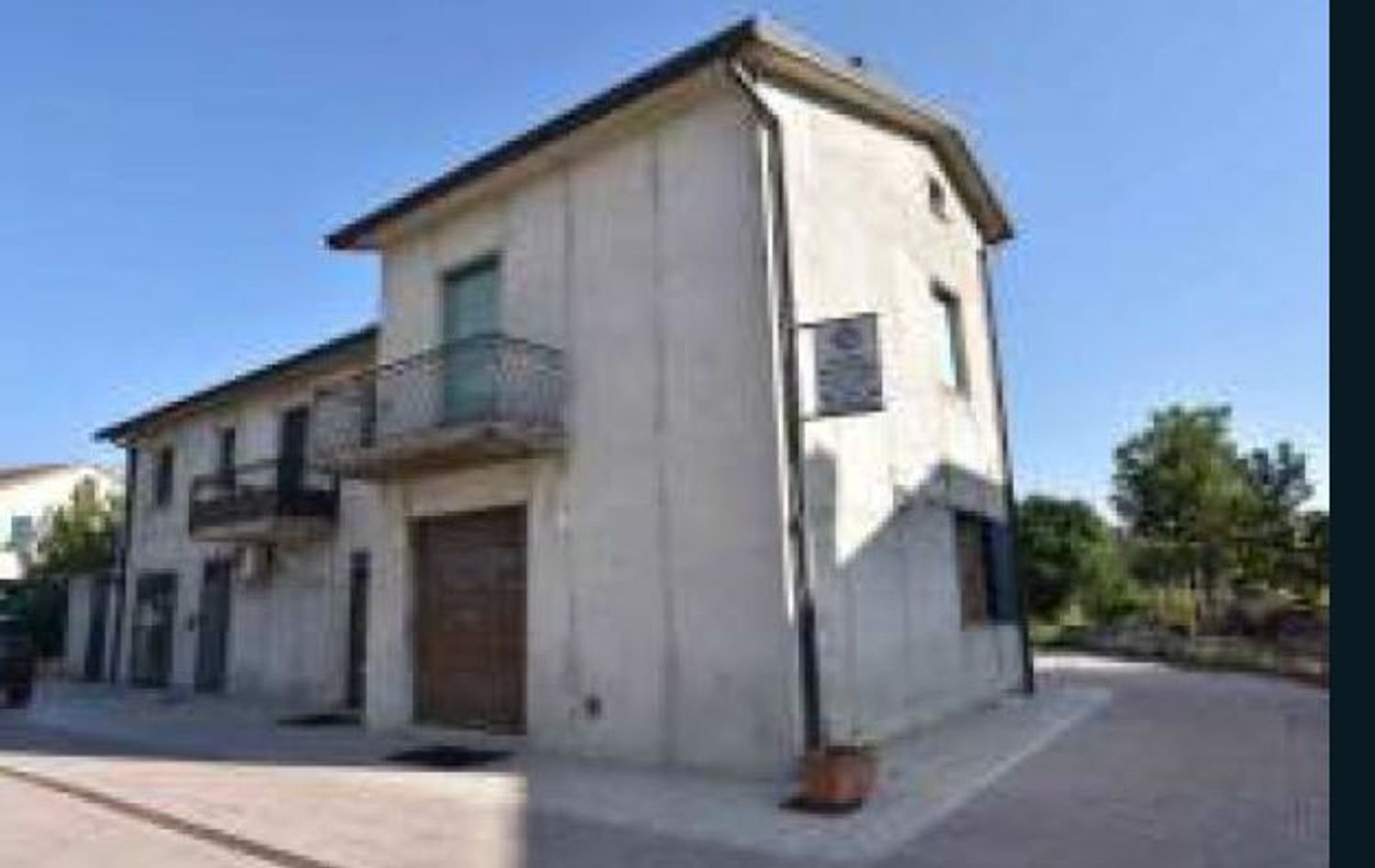 Propiedad comercial en Spoleto, Italy 72 m² No. 44750