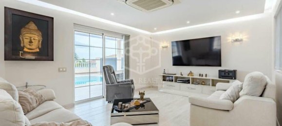 3 bedrooms Villa in Adeje, Spain No. 16392 16