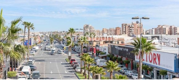 Apartamento de 5 dormitorios en Torrevieja, Spain No. 40807 23