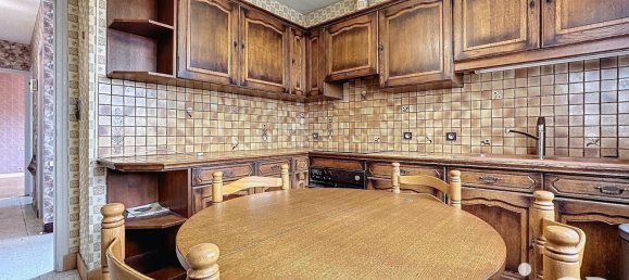 2 bedrooms House in Auxerre, France No. 258350 16