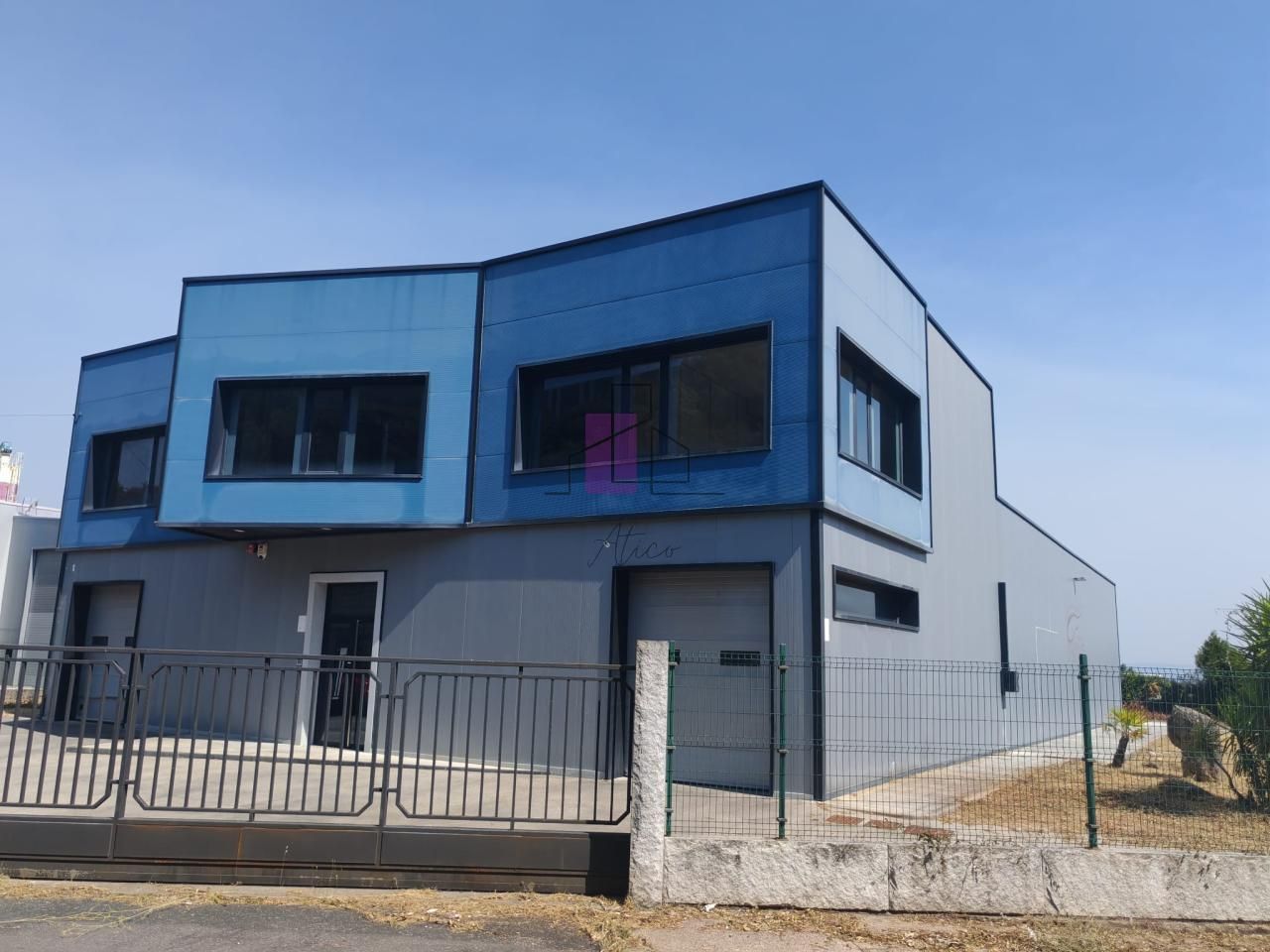 Склад 560м² в Понтеведра, Испания № 218699