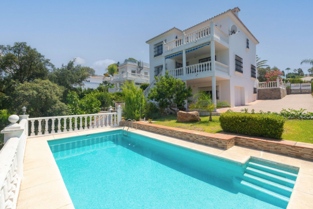 4 غرف نوم فيلا في Marbella, Spain رقم 276672