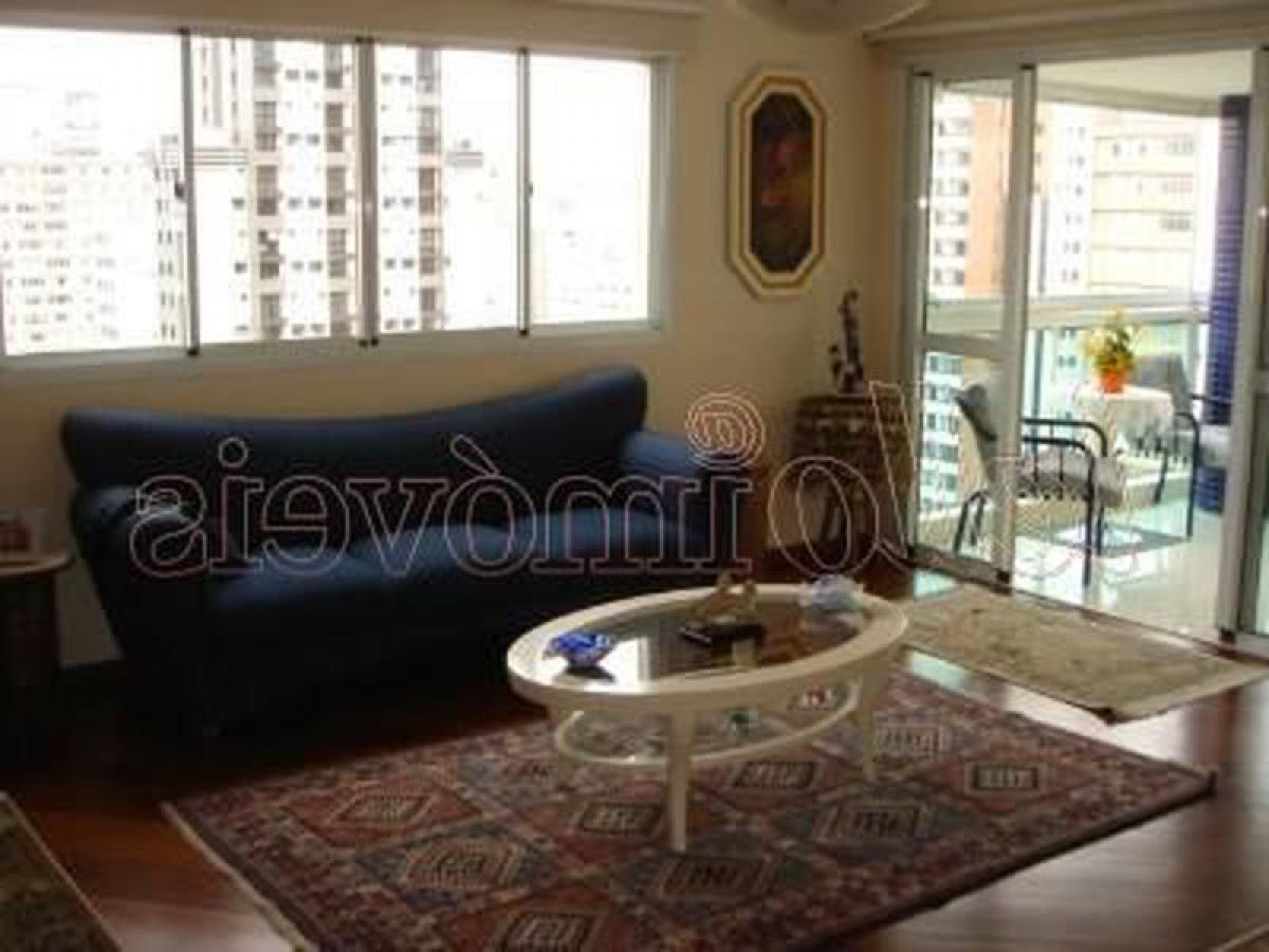 Дом с 4 спальнями в Сан-Паулу, Бразилия № 586595