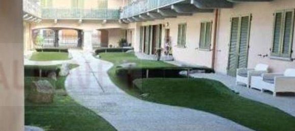 2 rooms Apartment in Villa Cortese, Italy No. 318518 2