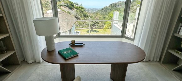 Villa de 5 dormitorios en El Madronal, Spain No. 151593 38