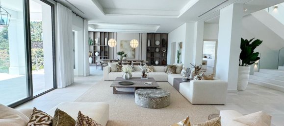 Villa de 5 dormitorios en El Madronal, Spain No. 151593 24