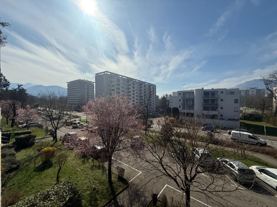 2 bedrooms Apartment in Meylan, France No. 341474