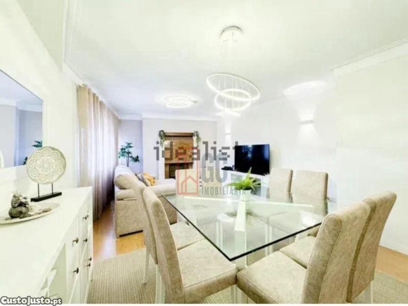 3 bedrooms Apartment in Vila Nova de Gaia, Portugal No. 222005