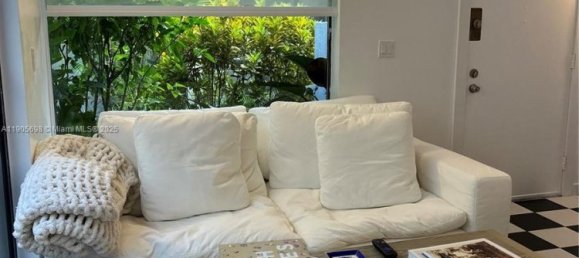 2 Schlafzimmer Doppelhaus in Miami, USA, Nr. 614180 5