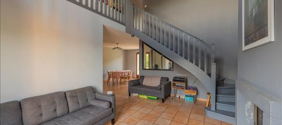 6 bedrooms House in Daux, France No. 340544 3