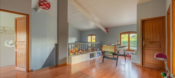 6 bedrooms House in Daux, France No. 340544 6