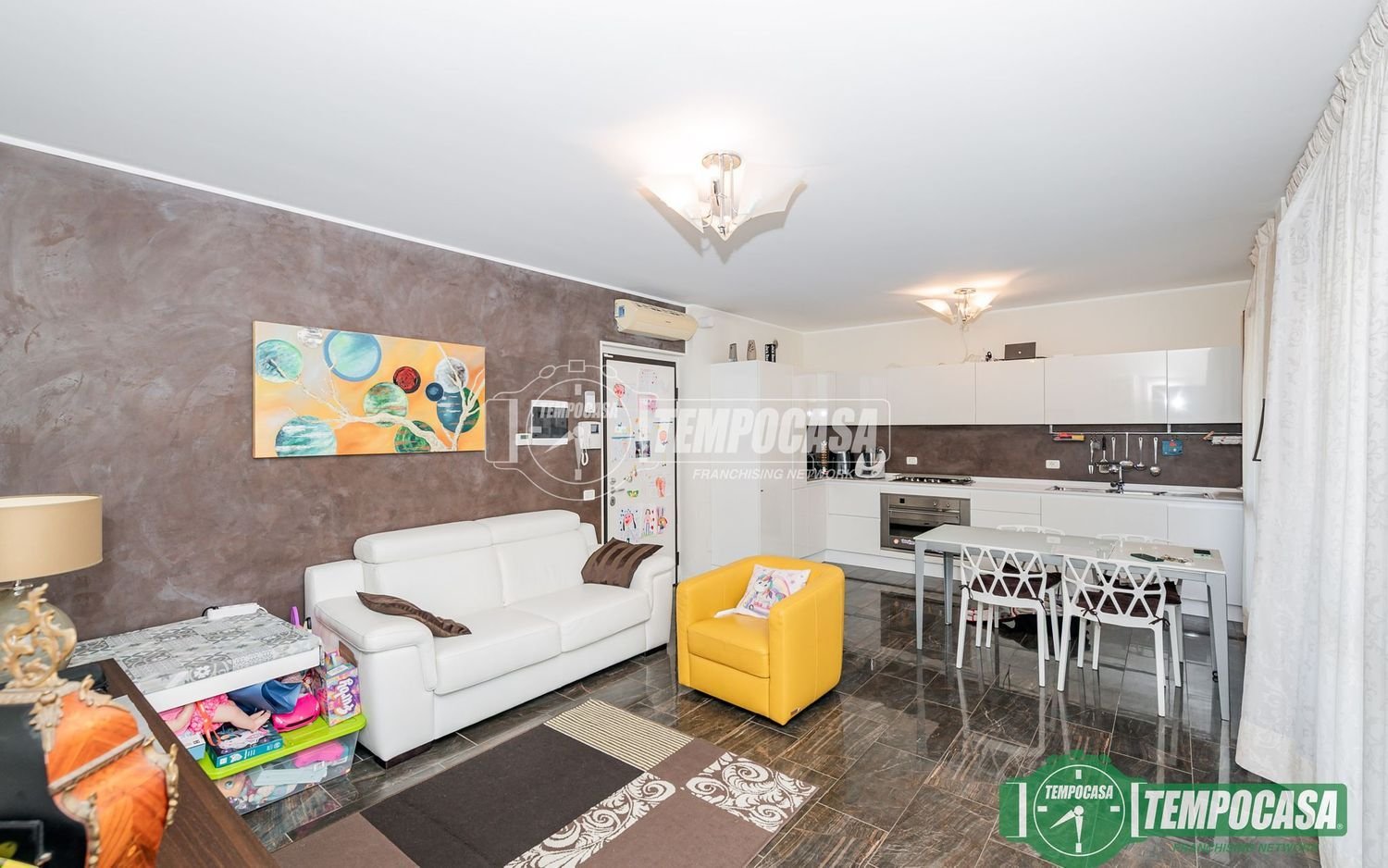 3 chambres Appartement à San Donato Milanese, Italy No. 394582