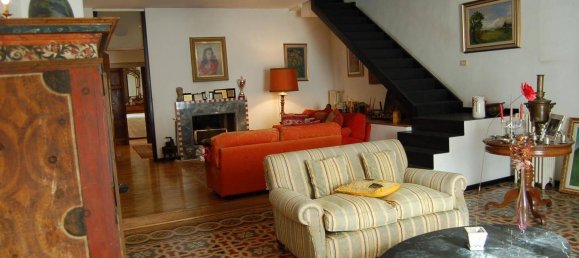 3 Schlafzimmer Wohnung in Carrara, Italy, Nr. 222015 3