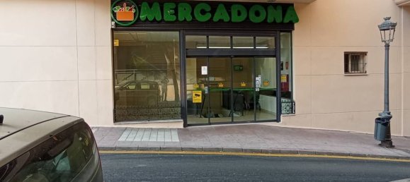 90m² Commercial property in Estepona, Spain No. 134739 13