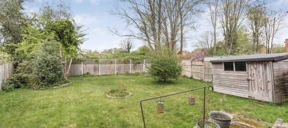 3 bedrooms House in Egham, United Kingdom No. 8636 16