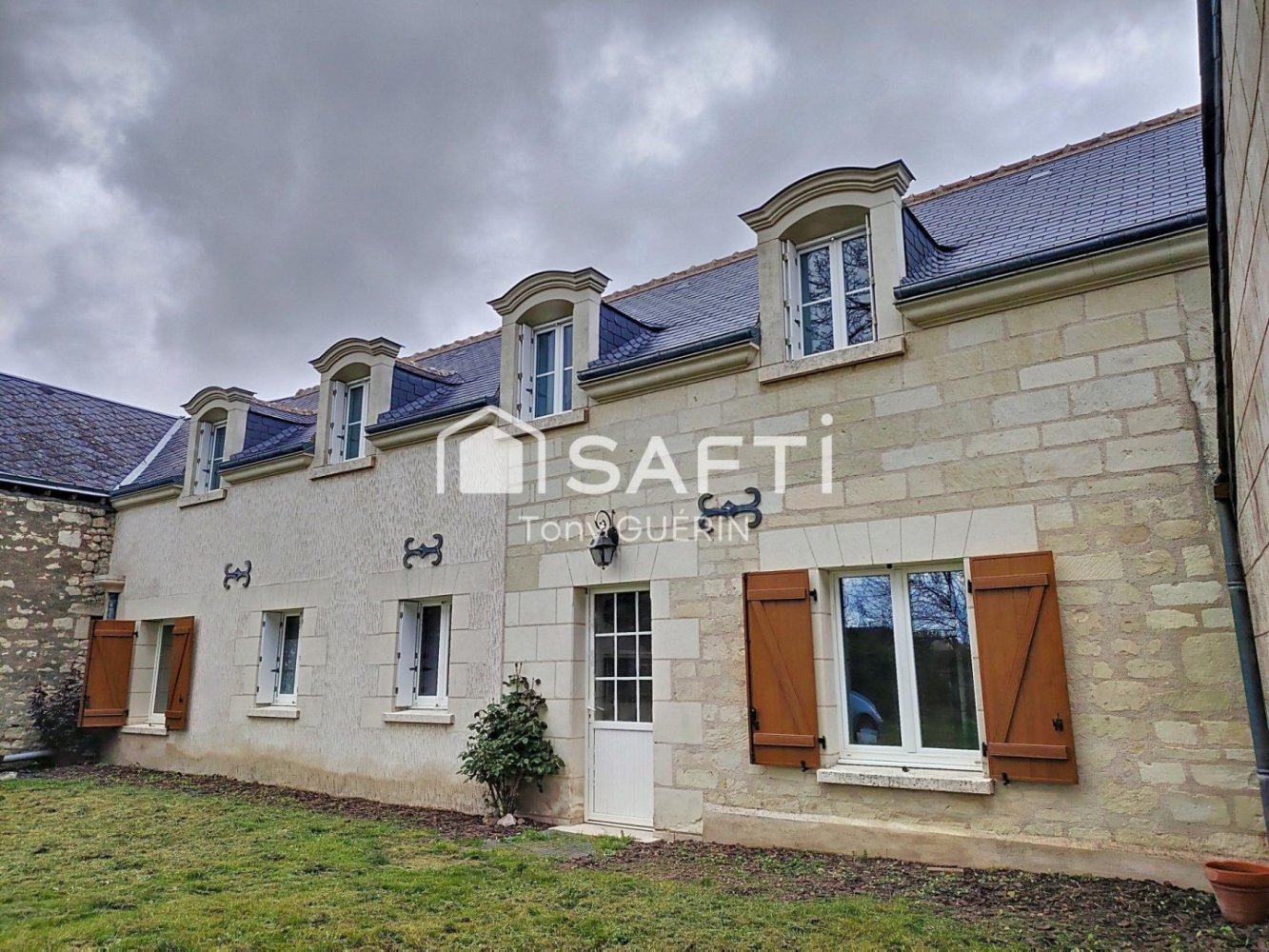 Villa de 4 dormitorios en La Chapelle-sur-Loire, France No. 73013